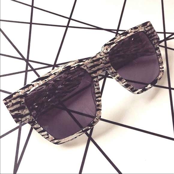 L.A.M.B. Accessories - L.A.M.B. Designer Sunglasses♥️